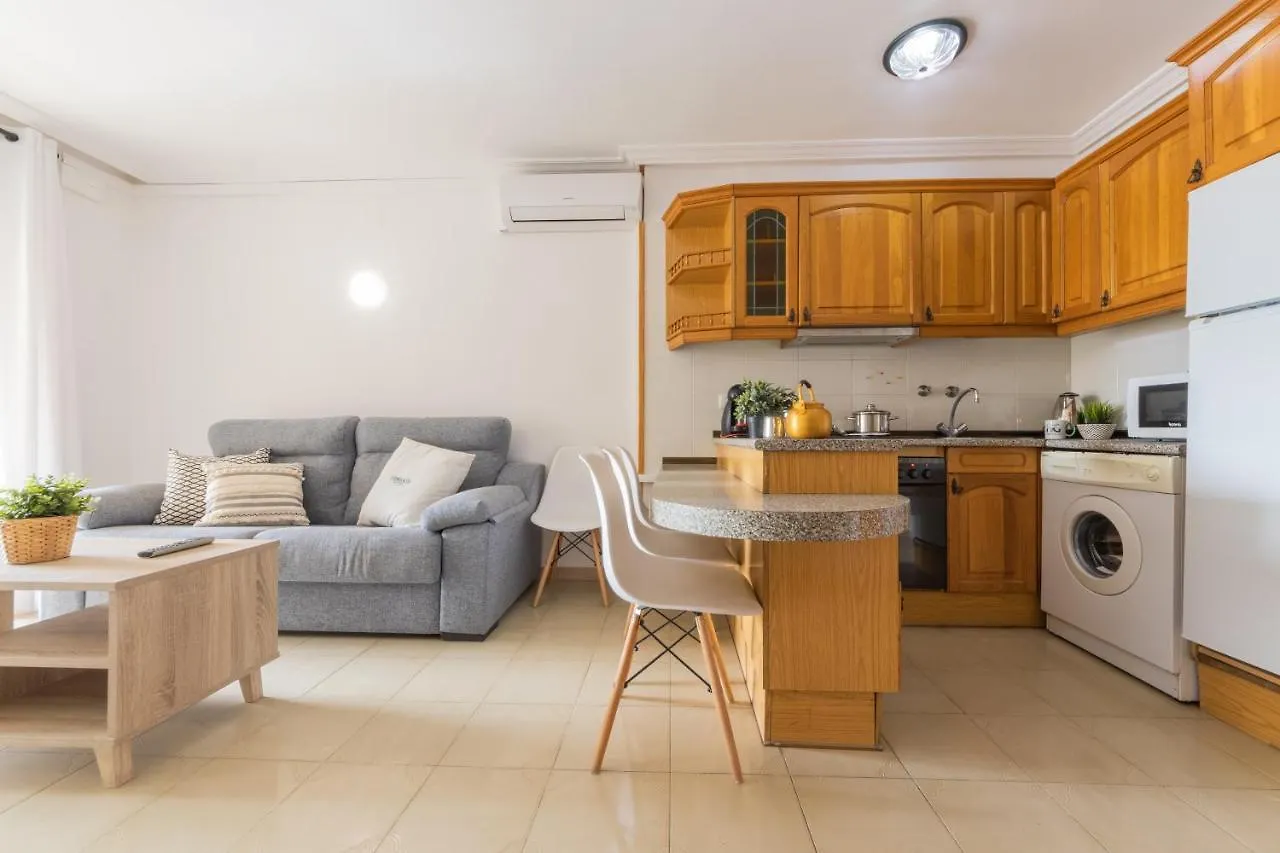 Apartamento Con Piscina A 250M De La Playa La Pineda Spanien